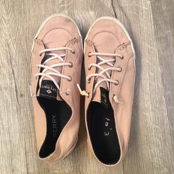 sperry pink slip on
